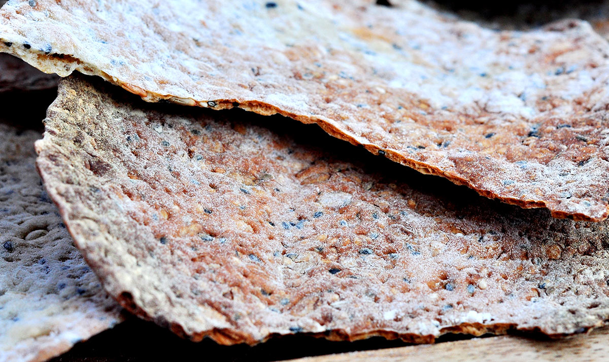 Mixed Seeds Knäckebröd: Swedish Crackers for the Daring Bakers - Bread ...