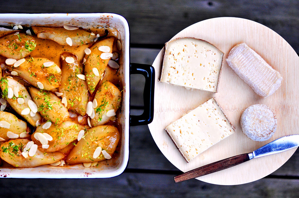 Al Contadino Non Far Sapere Roasted Pears With Balsamico And Lime.  Perfect With Strong Cheese - Bread and Companatico